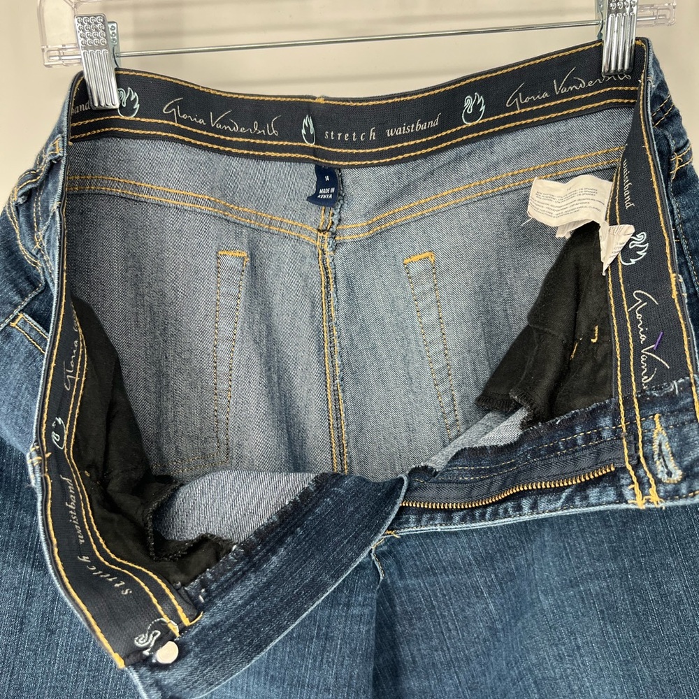 GLORIA VANDERBILT CROP JEANS‎ - Picture 7 of 12